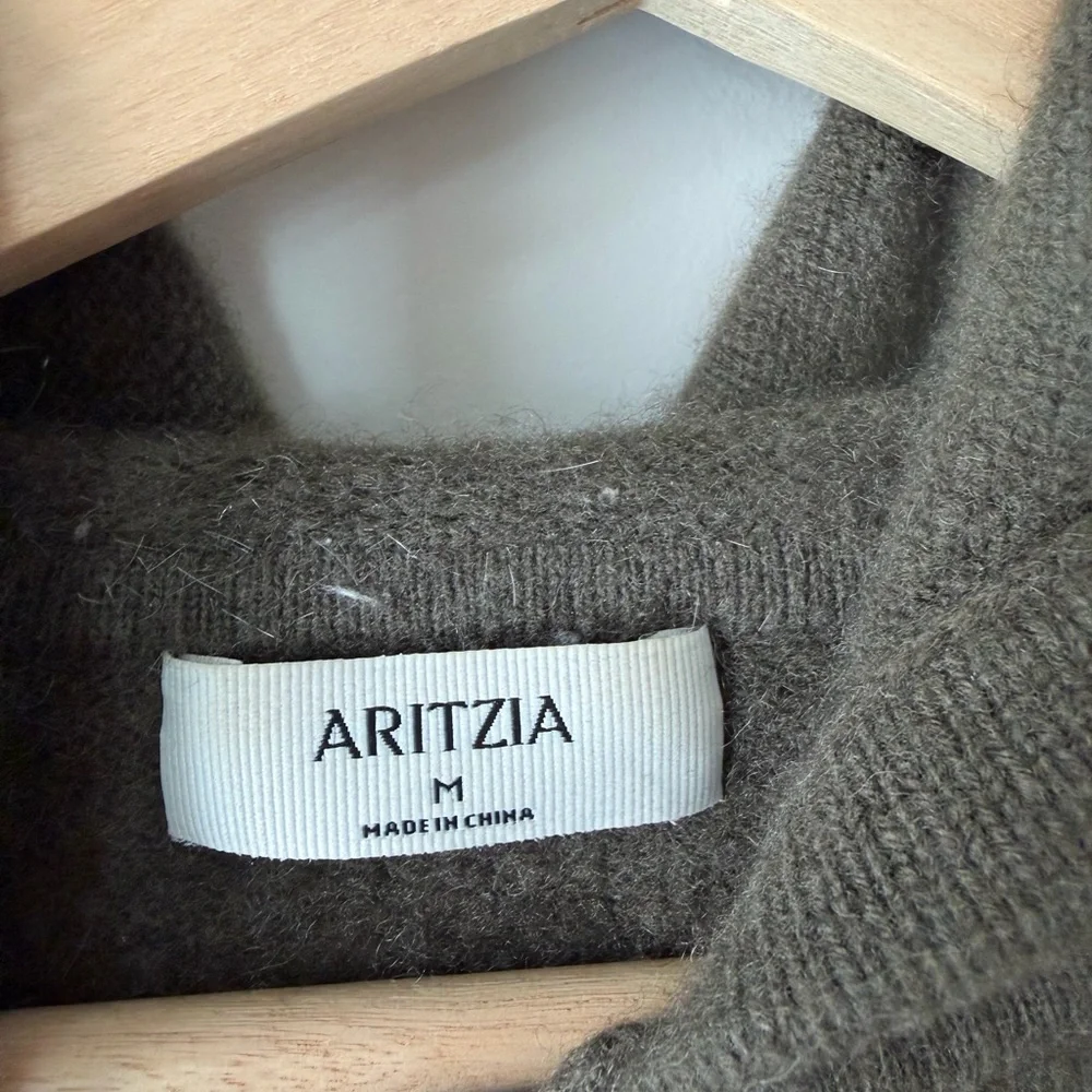 Aritzia Essential Zip Up Cashmere Sweater M - Picture 3 of 4